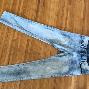 Slim low waist size 30/32 men’s jeans from H&M